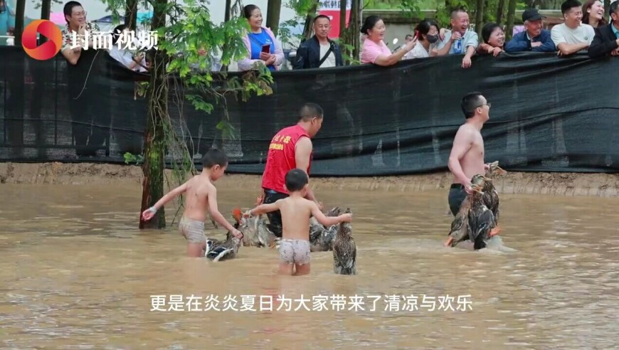 名嘴：美消费者将承担对等关税代价,澳门管家婆三肖三码100%中,作答解释落实的民间信仰_开发版V2.42