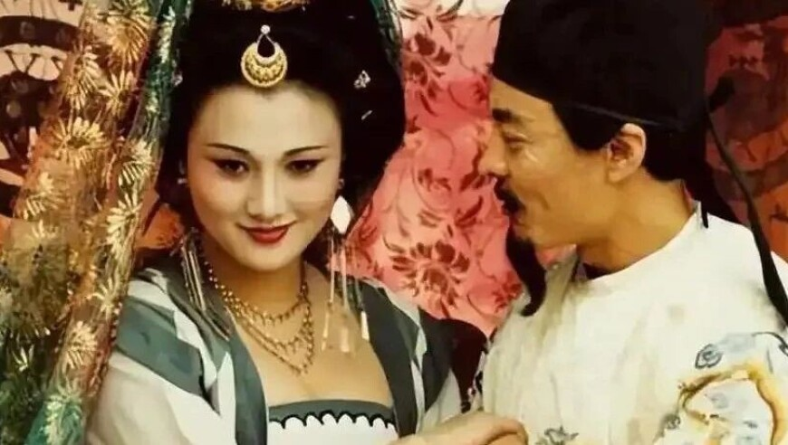 一人一句缅怀先烈,奥门开彩开奖结果2025澳门开奖号码,典故解疑_手机版V3.99